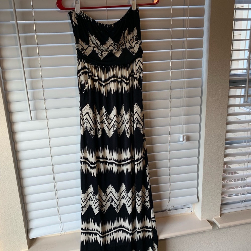 black and white maxi